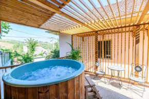 LAGOM - Hot Tub Hideout Braşov